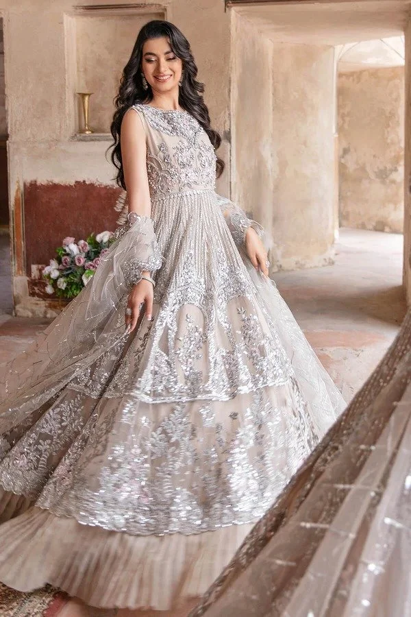 Pakistani wedding dresses sales for teenage girl